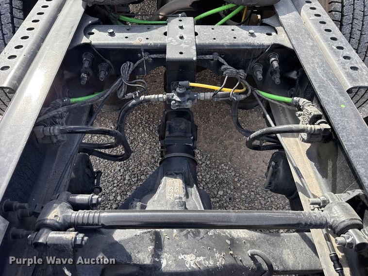 image for item FV2088 2023 International LT625 semi truck