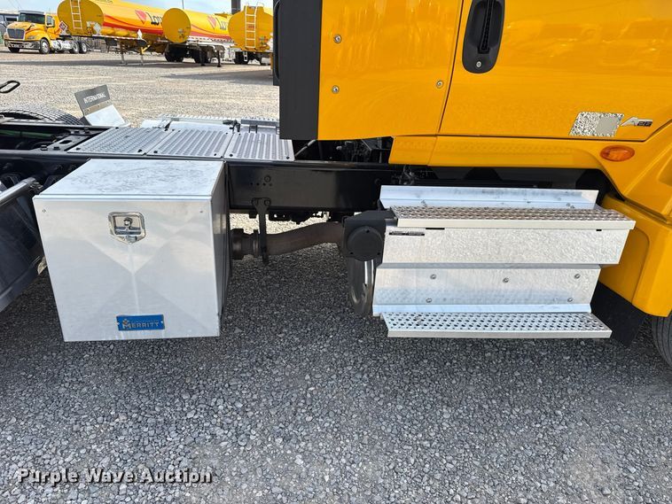 image for item FV2088 2023 International LT625 semi truck