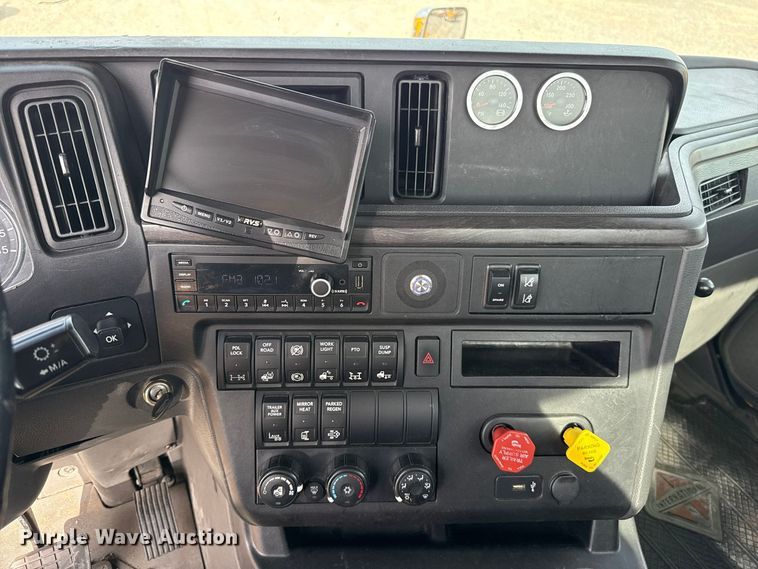 image for item FV2088 2023 International LT625 semi truck
