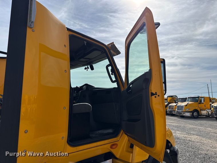 image for item FV2088 2023 International LT625 semi truck
