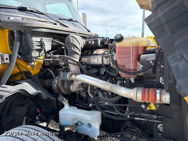 image for item FV2088 2023 International LT625 semi truck