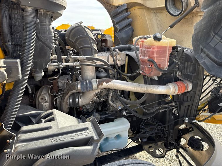 image for item FV2088 2023 International LT625 semi truck