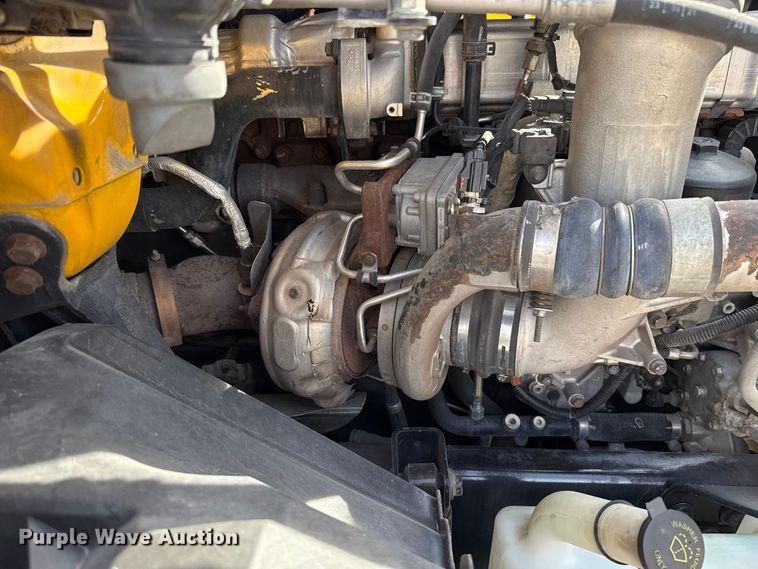 image for item FV2088 2023 International LT625 semi truck