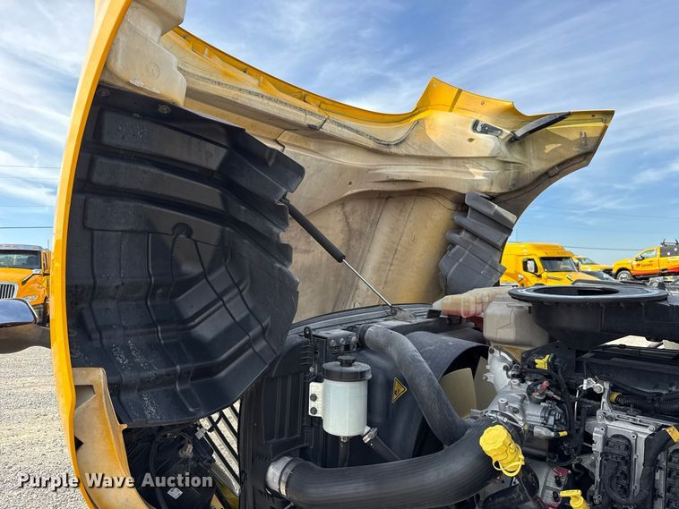 image for item FV2088 2023 International LT625 semi truck