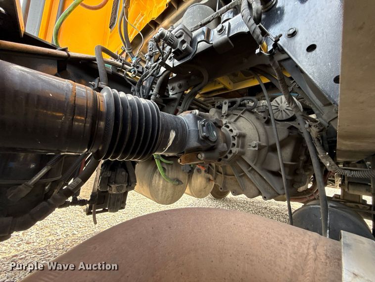 image for item FV2088 2023 International LT625 semi truck