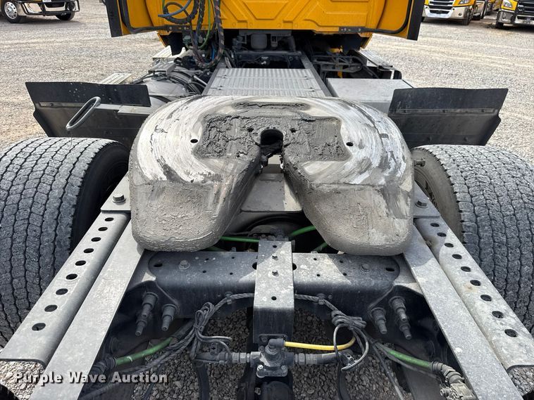 image for item FV2089 2023 International LT625 semi truck