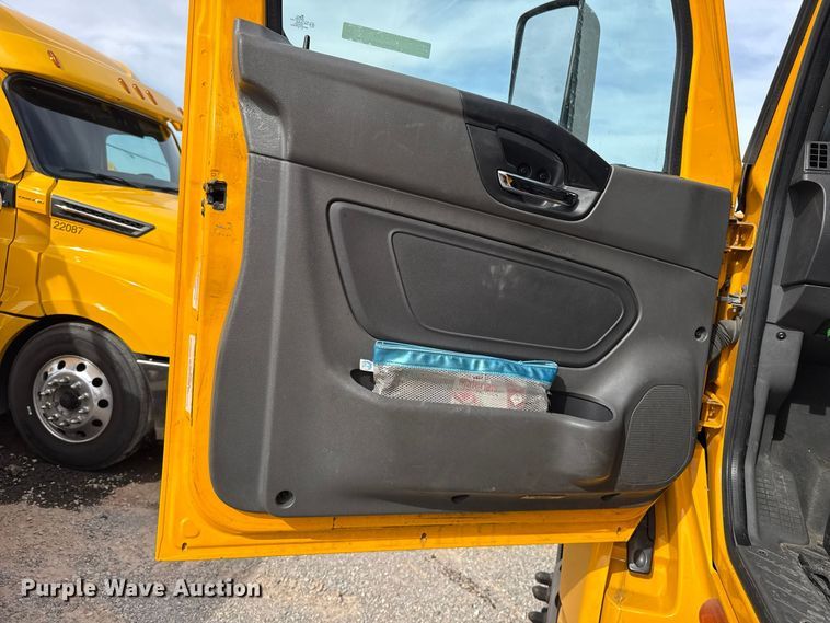 image for item FV2089 2023 International LT625 semi truck
