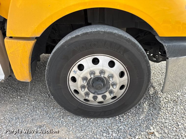 image for item FV2089 2023 International LT625 semi truck