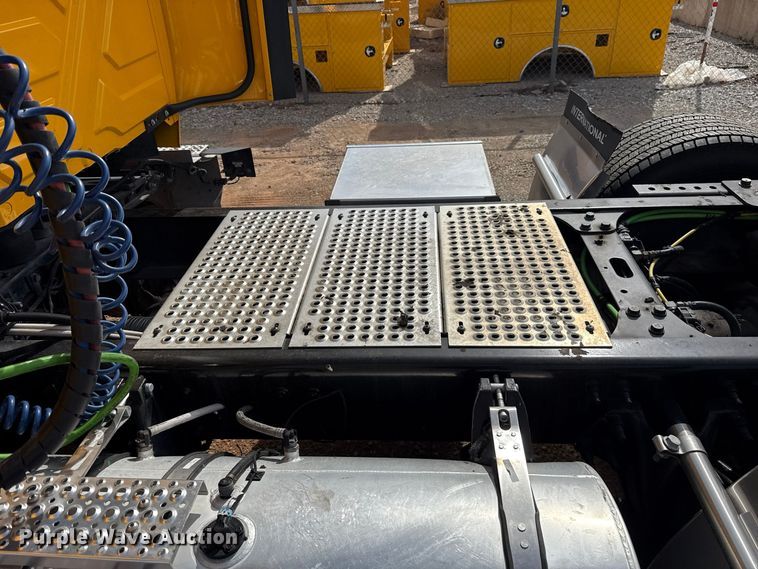 image for item FV2090 2023 International LT625 semi truck