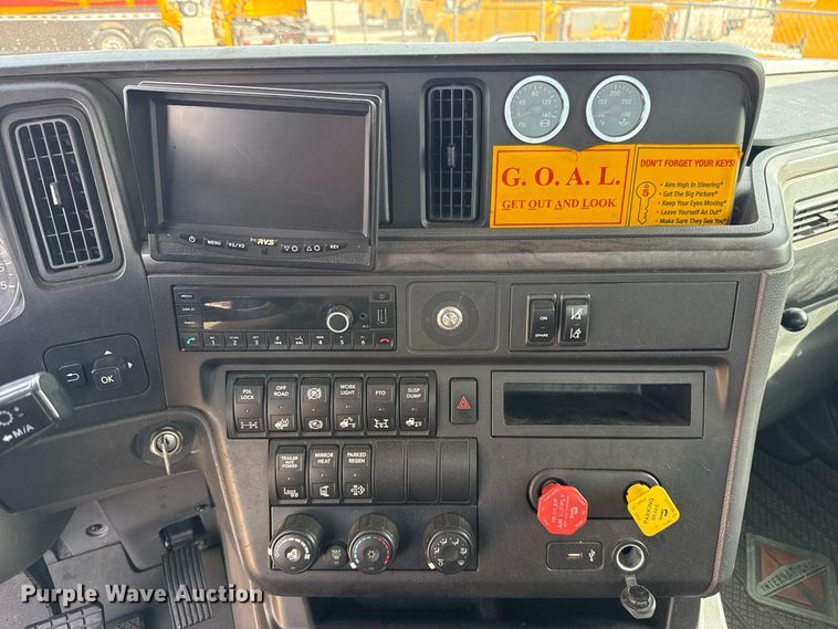 image for item FV2090 2023 International LT625 semi truck