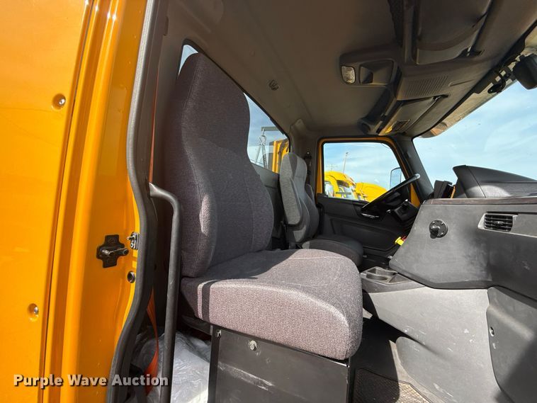 image for item FV2090 2023 International LT625 semi truck
