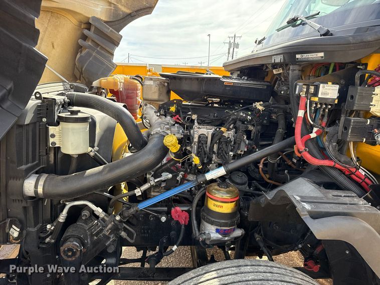 image for item FV2090 2023 International LT625 semi truck