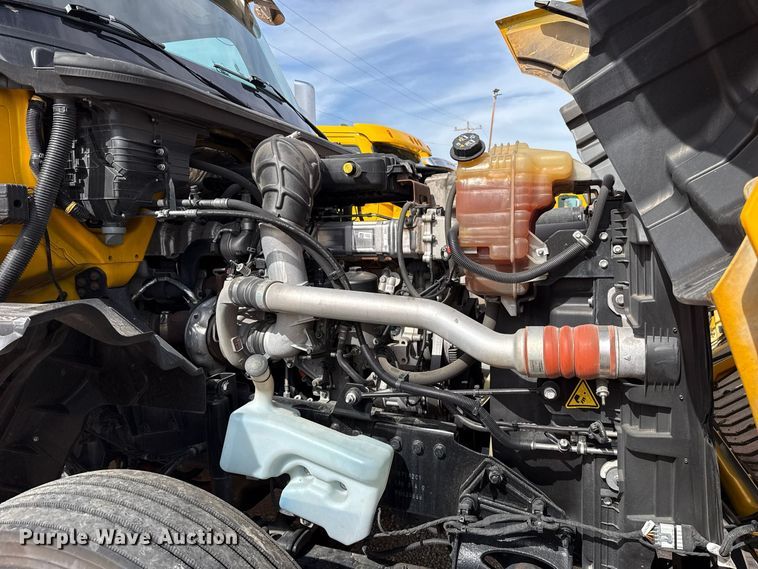 image for item FV2090 2023 International LT625 semi truck