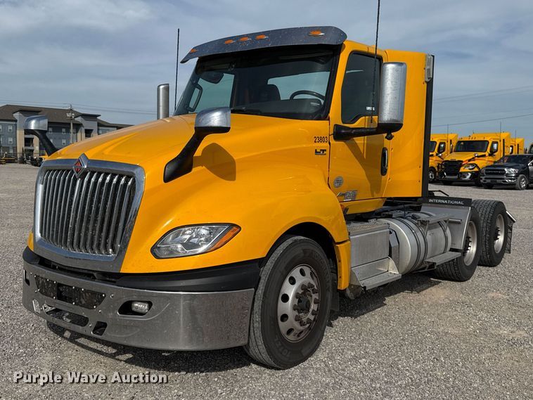 image for item FV2091 2023 International LT625  semi truck