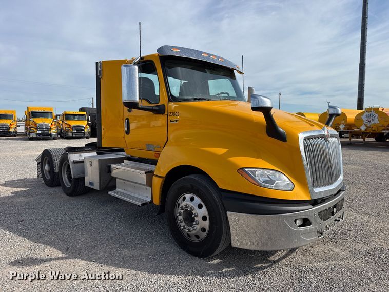 image for item FV2091 2023 International LT625  semi truck