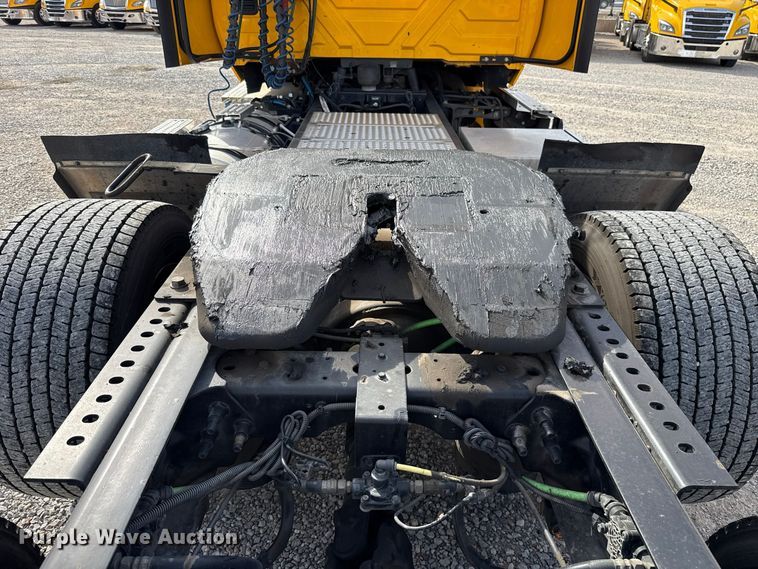 image for item FV2091 2023 International LT625  semi truck