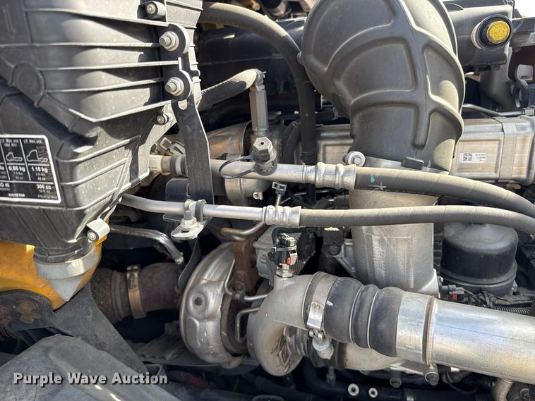 image for item FV2091 2023 International LT625  semi truck