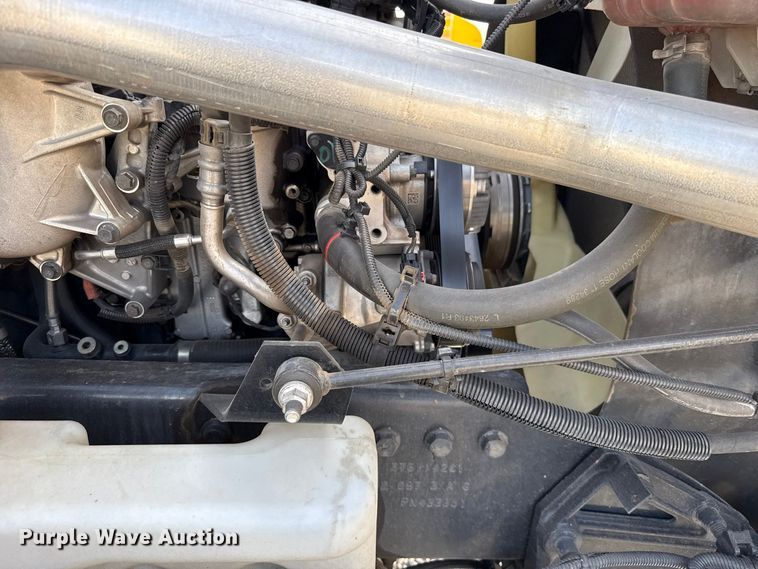 image for item FV2091 2023 International LT625  semi truck