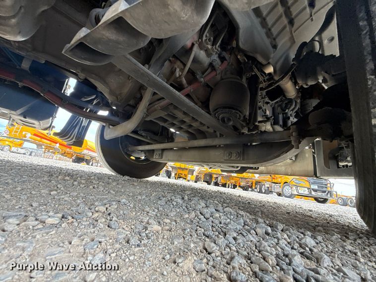 image for item FV2092 2022 Freightliner Cascadia 126 semi truck
