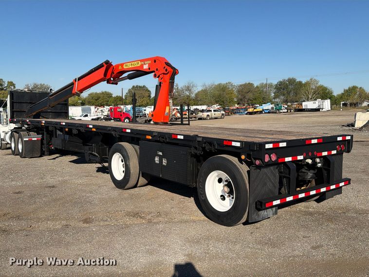 image for item FW3581 1999 Great Dane Trailers GPMWSAR245 flatbed trailer