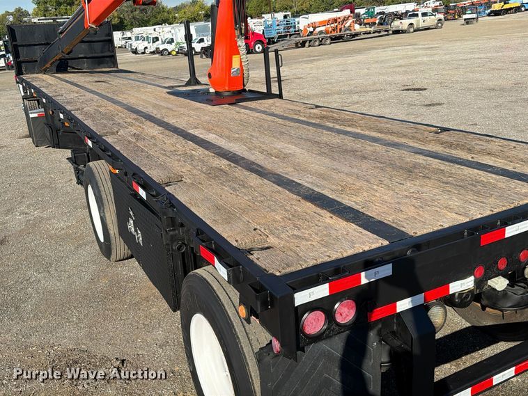 image for item FW3581 1999 Great Dane Trailers GPMWSAR245 flatbed trailer