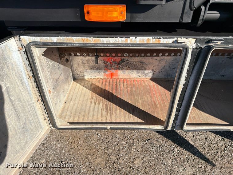 image for item FW3581 1999 Great Dane Trailers GPMWSAR245 flatbed trailer
