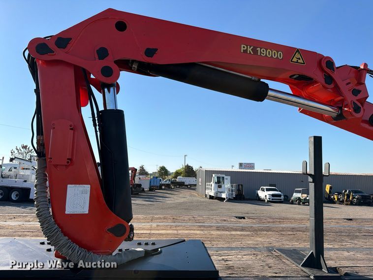image for item FW3581 1999 Great Dane Trailers GPMWSAR245 flatbed trailer