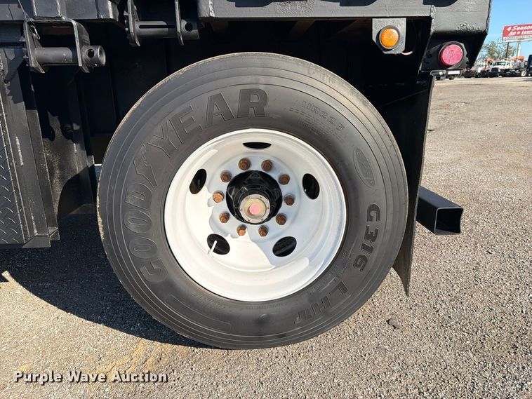 image for item FW3581 1999 Great Dane Trailers GPMWSAR245 flatbed trailer