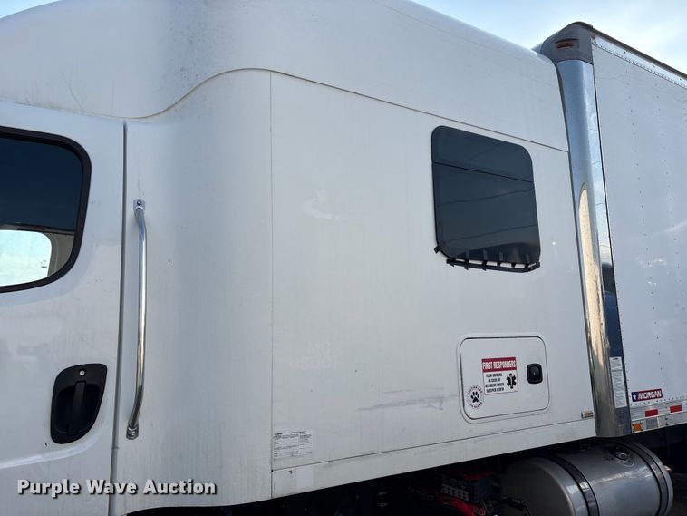 2020 Freightliner Business Class M2