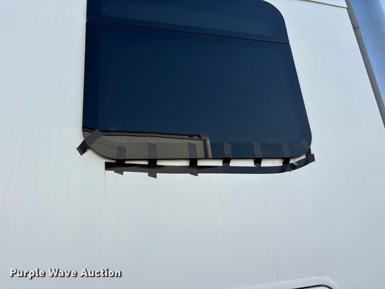 2020 Freightliner Business Class M2