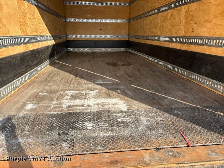 2020 Freightliner Business Class M2
