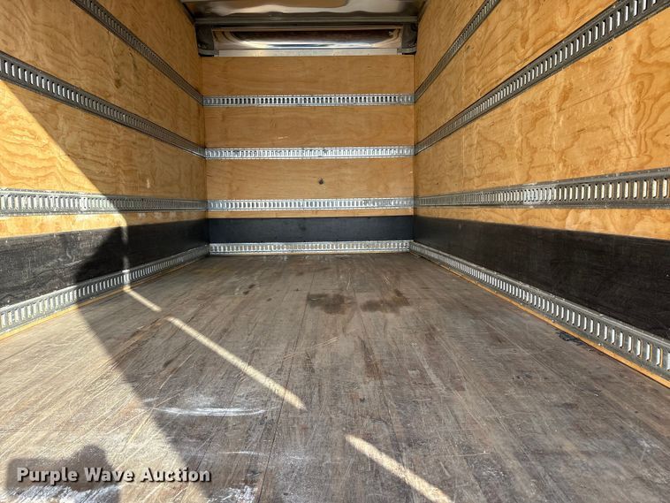 2020 Freightliner Business Class M2