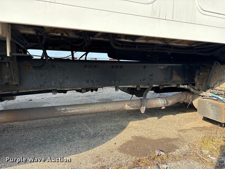 2020 Freightliner Business Class M2