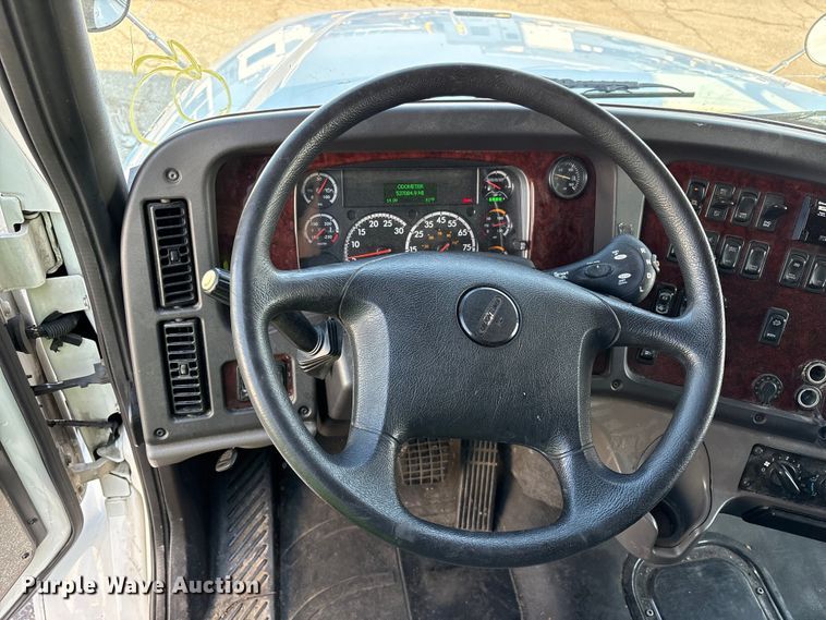 2020 Freightliner Business Class M2