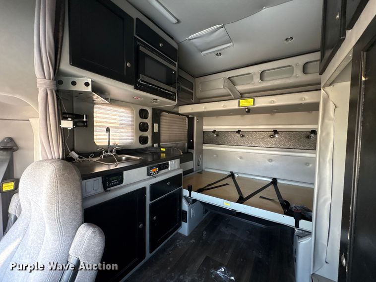 2020 Freightliner Business Class M2