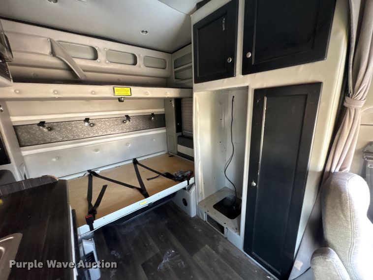 2020 Freightliner Business Class M2