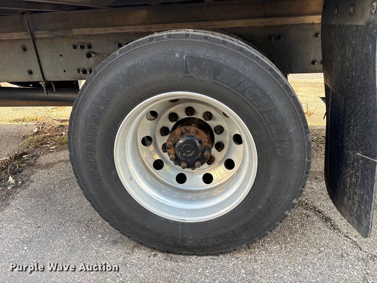 2020 Freightliner Business Class M2