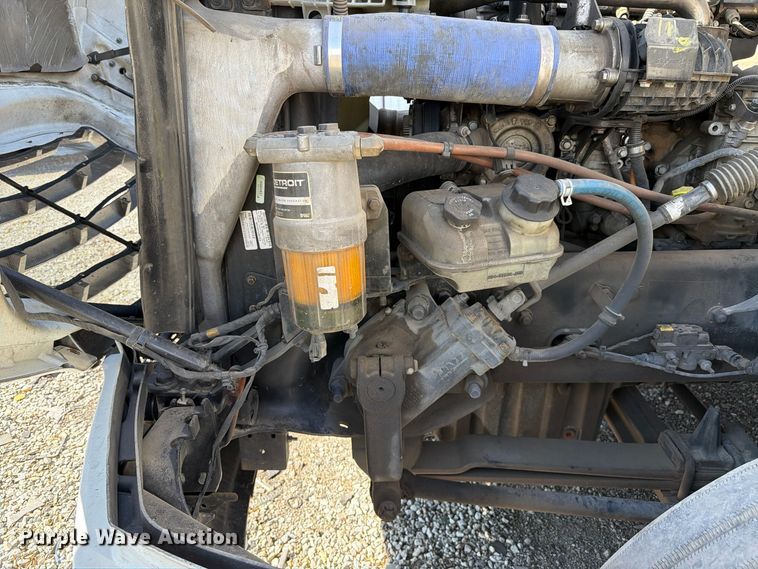 image for item YA3014 2020 Freightliner Cascadia 126 semi truck