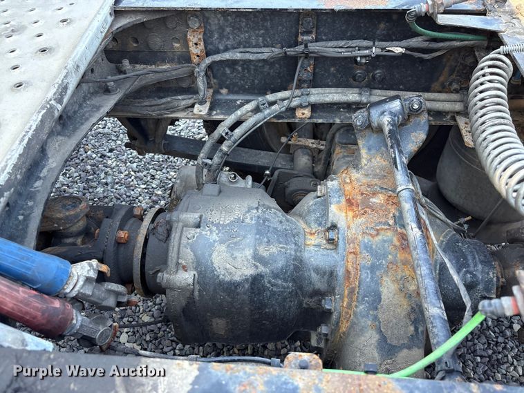 image for item YA4248 2020 Freightliner Cascadia semi truck