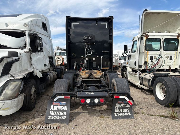 image for item YA4341 2020 Kenworth T680 semi truck