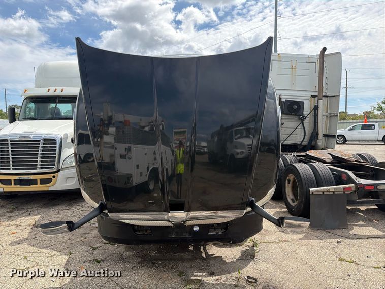 image for item YA4341 2020 Kenworth T680 semi truck