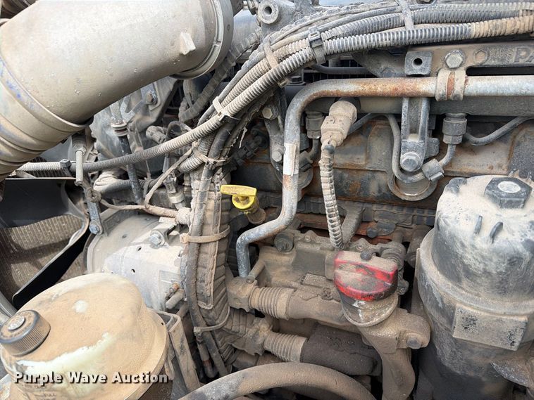 image for item YA4341 2020 Kenworth T680 semi truck