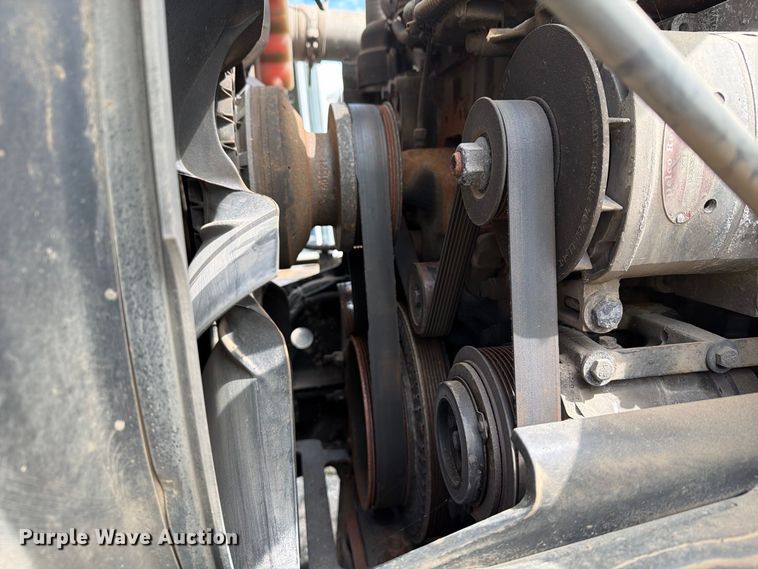image for item YA4341 2020 Kenworth T680 semi truck