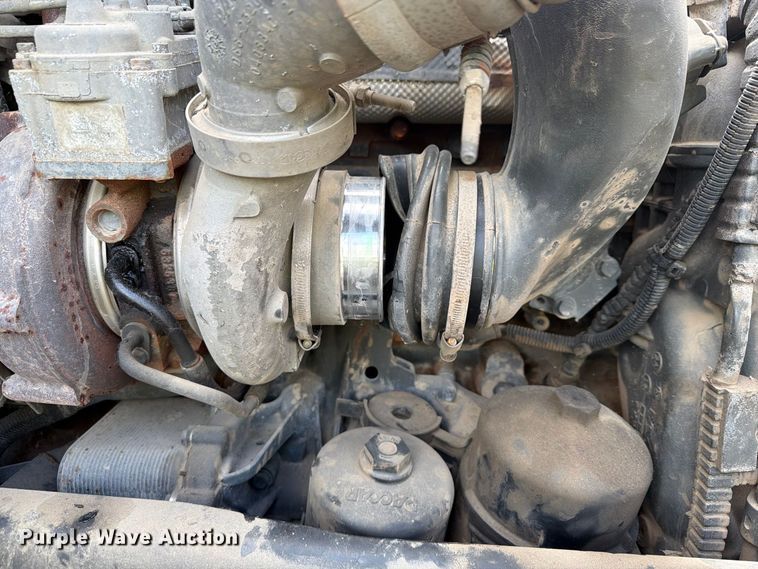 image for item YA4341 2020 Kenworth T680 semi truck