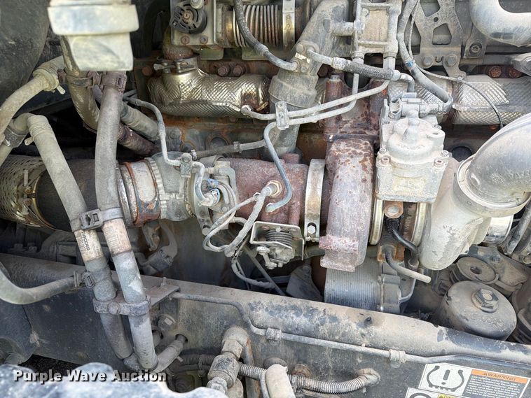 image for item YA4341 2020 Kenworth T680 semi truck