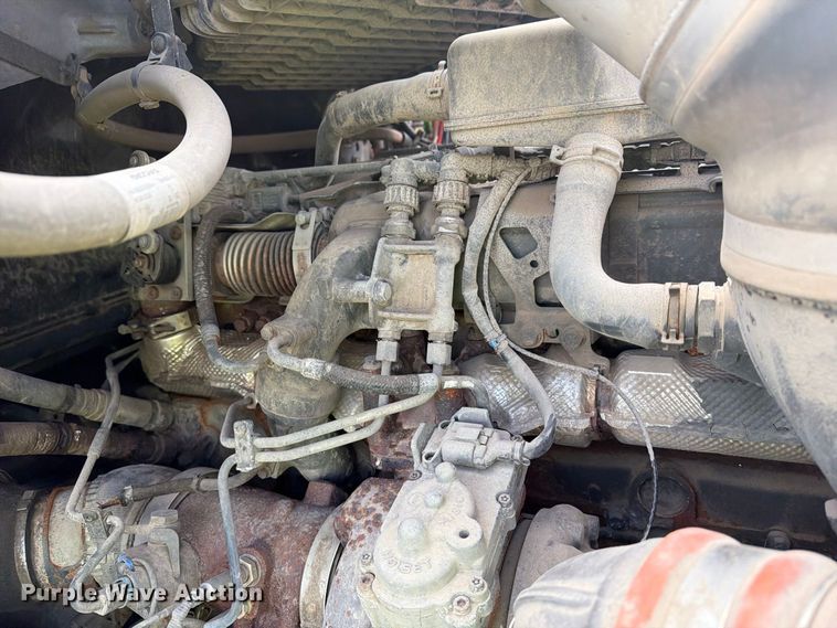 image for item YA4341 2020 Kenworth T680 semi truck