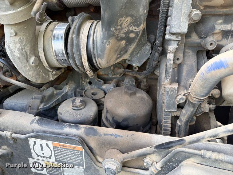 image for item YA4341 2020 Kenworth T680 semi truck
