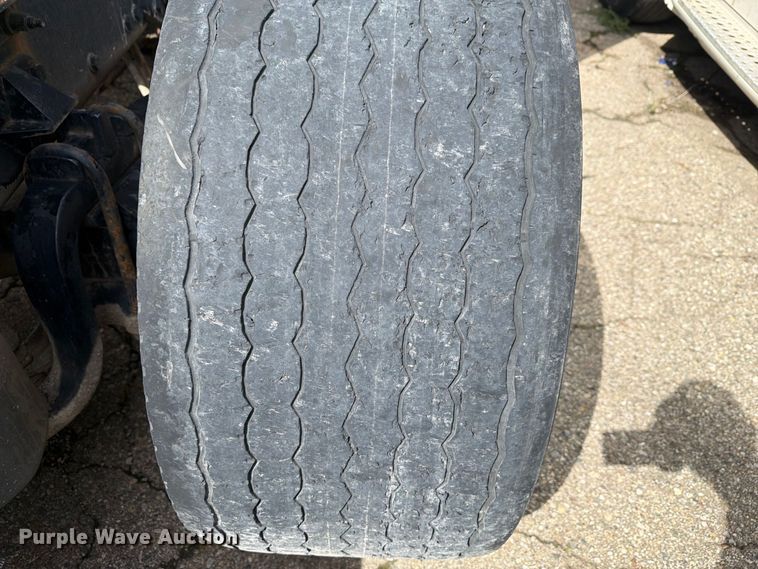 image for item YA4341 2020 Kenworth T680 semi truck