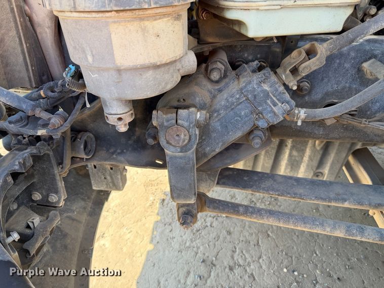 image for item YA4936 2019 Freightliner Cascadia 126 semi truck