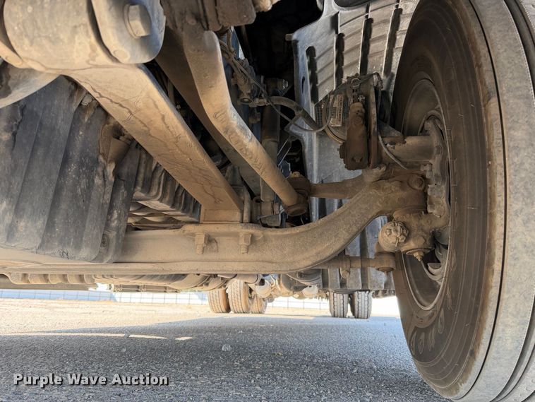 2019 Freightliner Cascadia 126